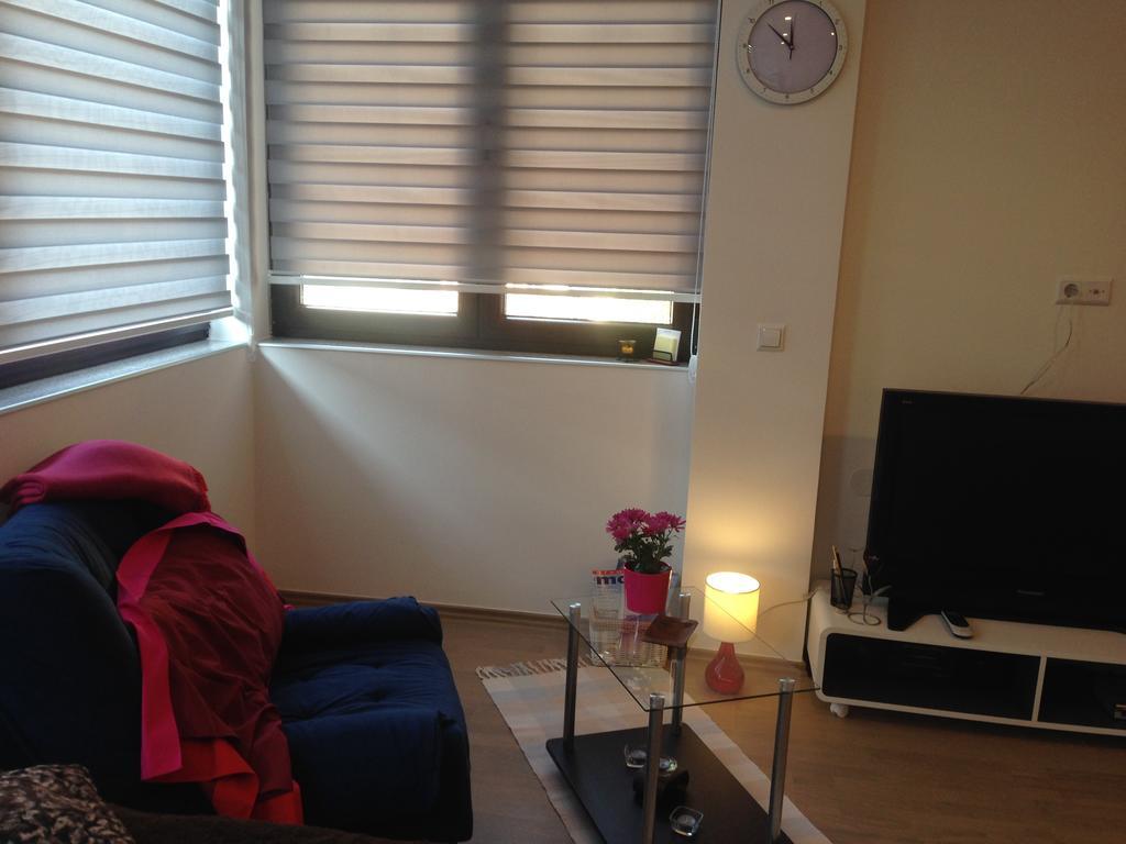 Dea'S Studio Apartment Sarajevo Room photo